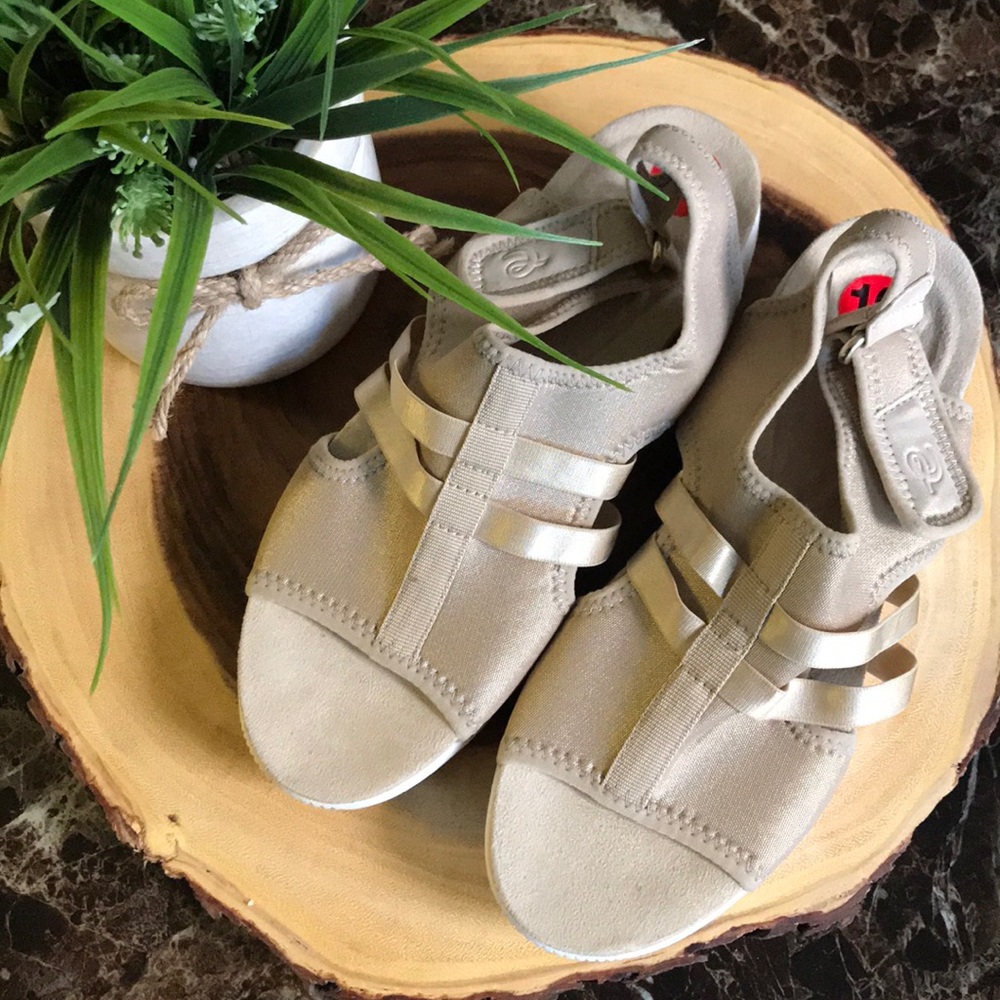 NWOB beige sandals w/ Velcro straps 2” heel.